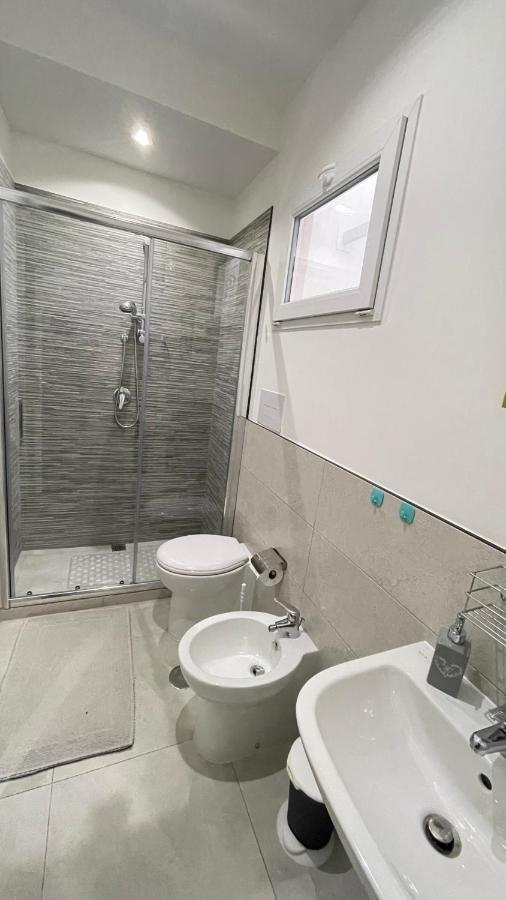 Al Quattordici Apartment Brindisi Bagian luar foto